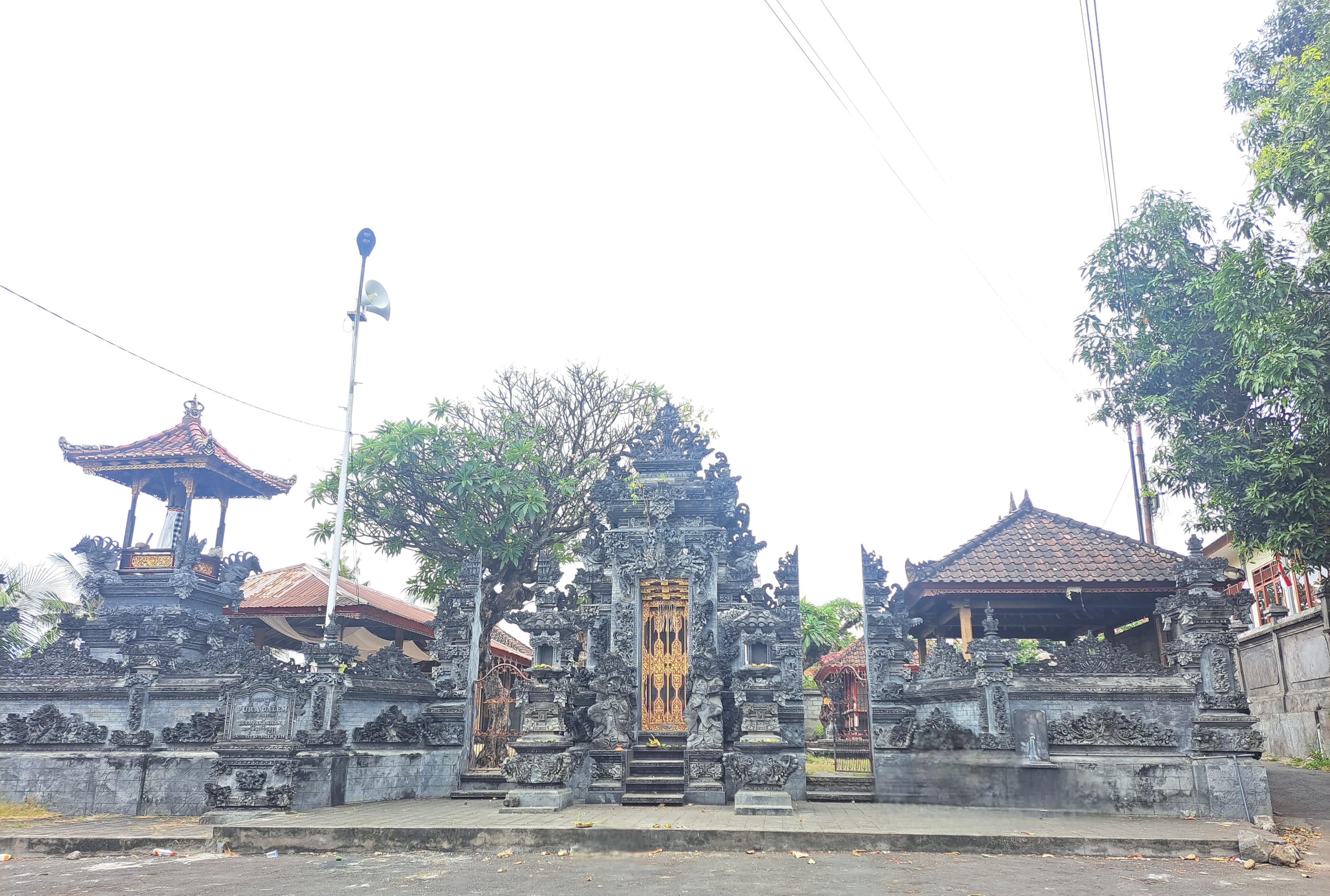 Pura Dalem